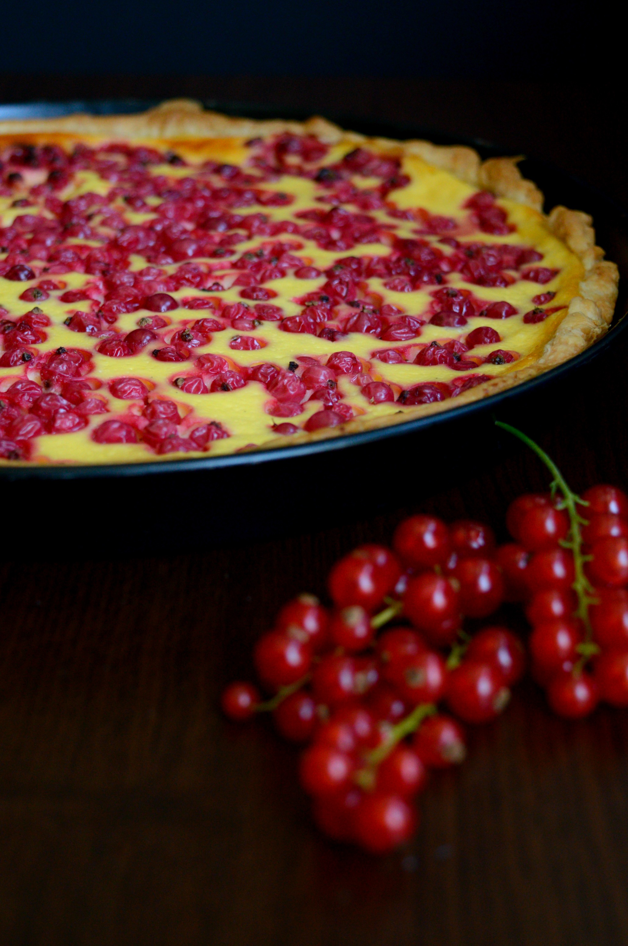 Blätterteig-Käsekuchen mit Johannisbeeren